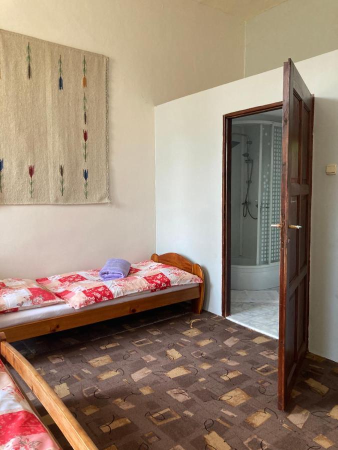 Stara Szkola Vila Krempna Exterior foto